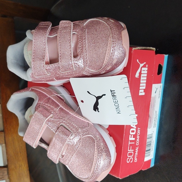 NWT - Puma Sneakers - Toddler 5C - Picture 1 of 5